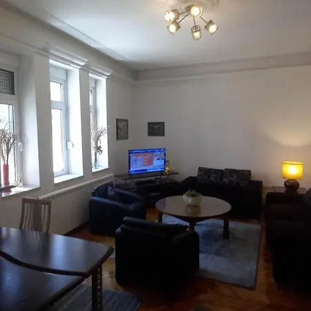 アパート Fortress 1: Quiet, Lux 50m2 , In The Pedestrian Zone ベオグラード